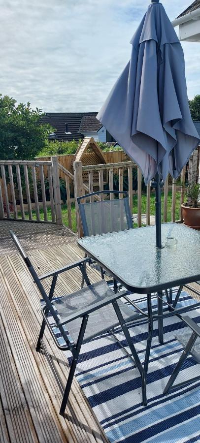 Sea Crest, Beautiful Home In Tenby With Sea Views Buitenkant foto